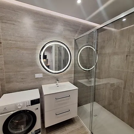 Modern White Kollataja 7a * 科沃布热格