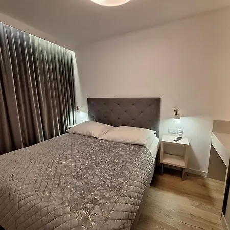 Modern White Kollataja 7a Apartment Kolobrzeg