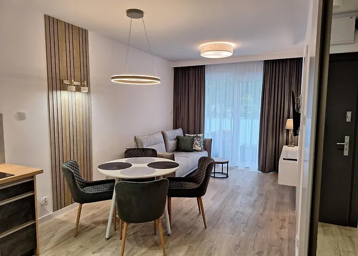 Modern White Kollataja 7a